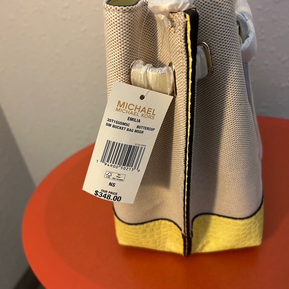 MICHAEL KORS -Bucket bag messenger BRANDNEW !! - Picture 5 of 7